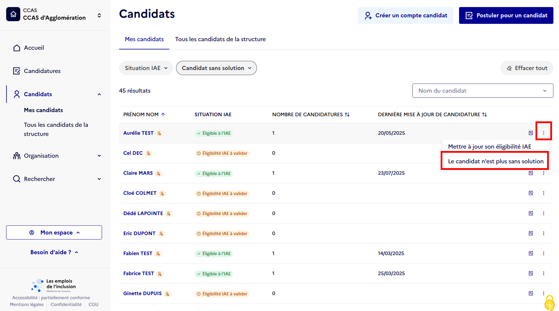 Capture d'écran de la page "Candidats" mettant en valeur le menu situé à l'extrémité droite de la ligne correspondant à un candidat ainsi que le bouton “Le candidat n’est plus sans solution” permettant de retirer la mention "Candidat sans solution".